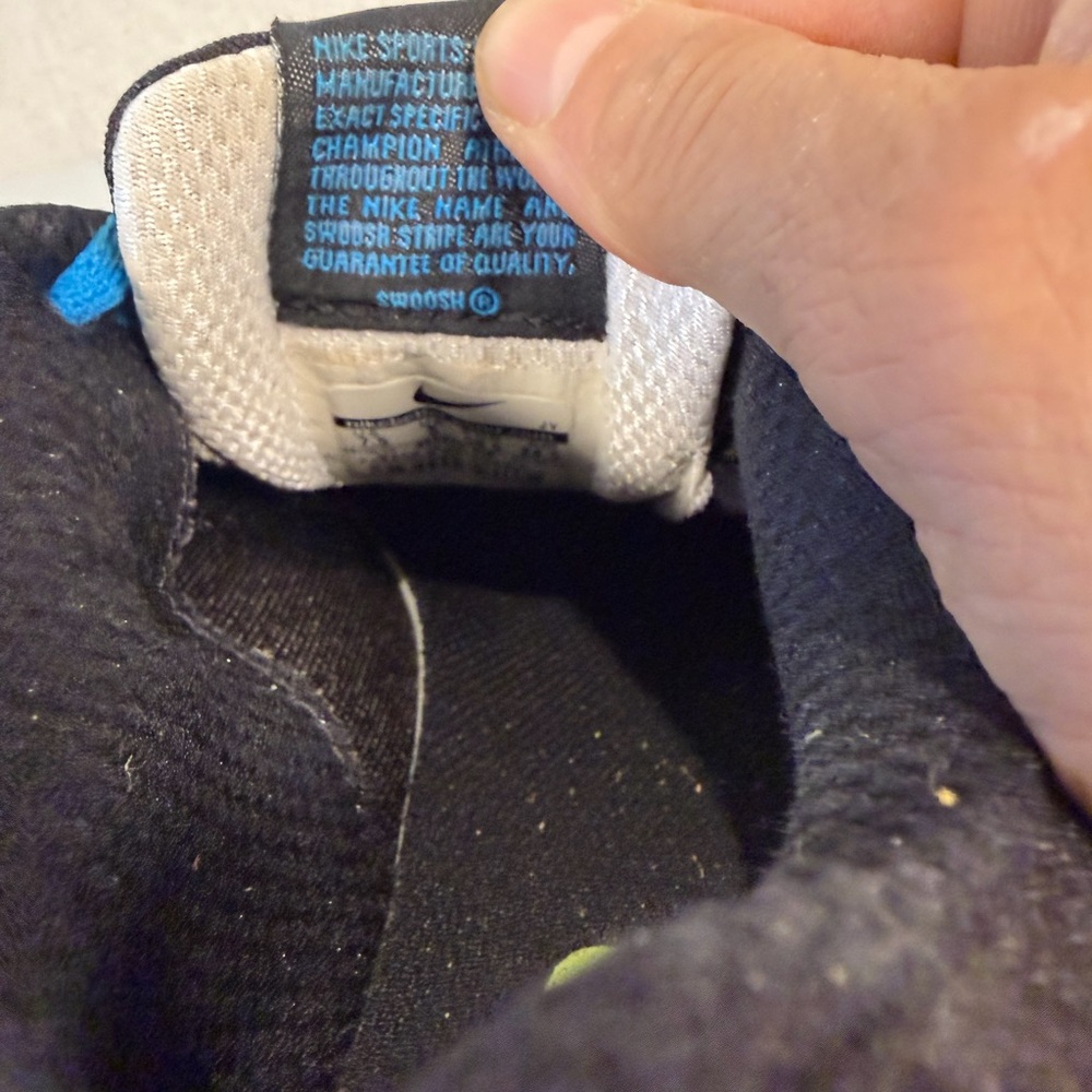 Nike Kids Black and Neon Green Sneakers - Picture 10 of 13